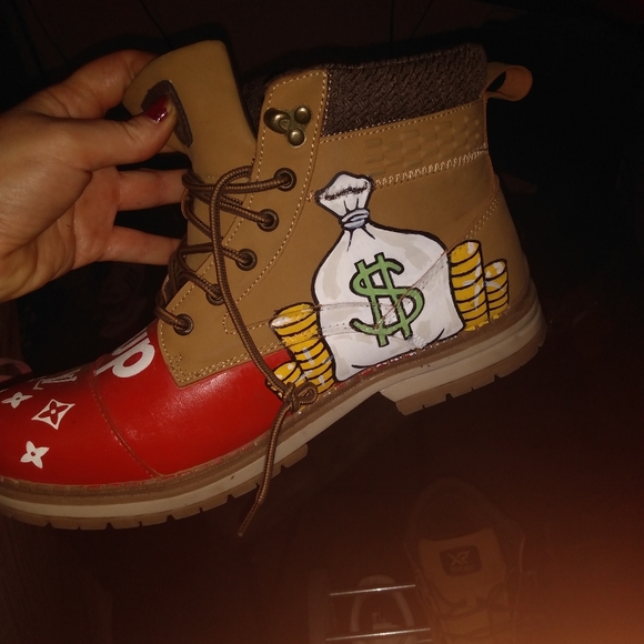 Custom boots - Picture 3 of 4